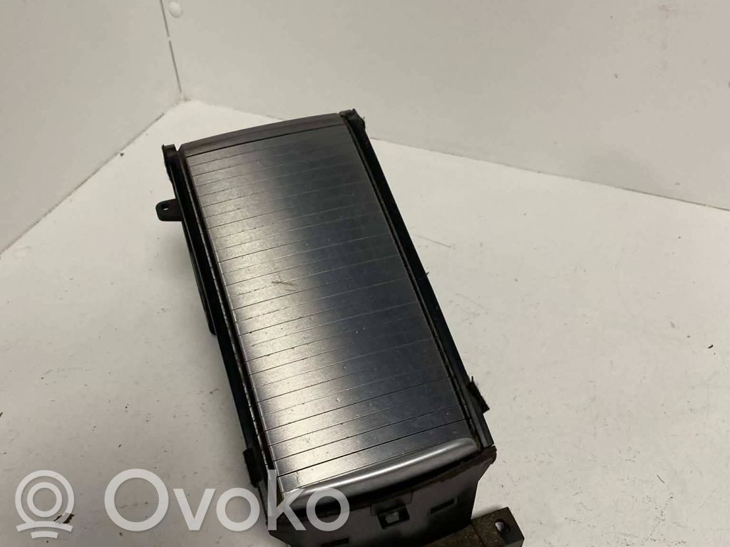 Volvo V70 Daiktadėžė 