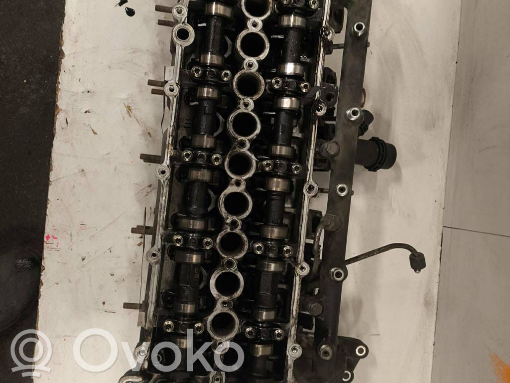 BMW 5 E39 Engine head 