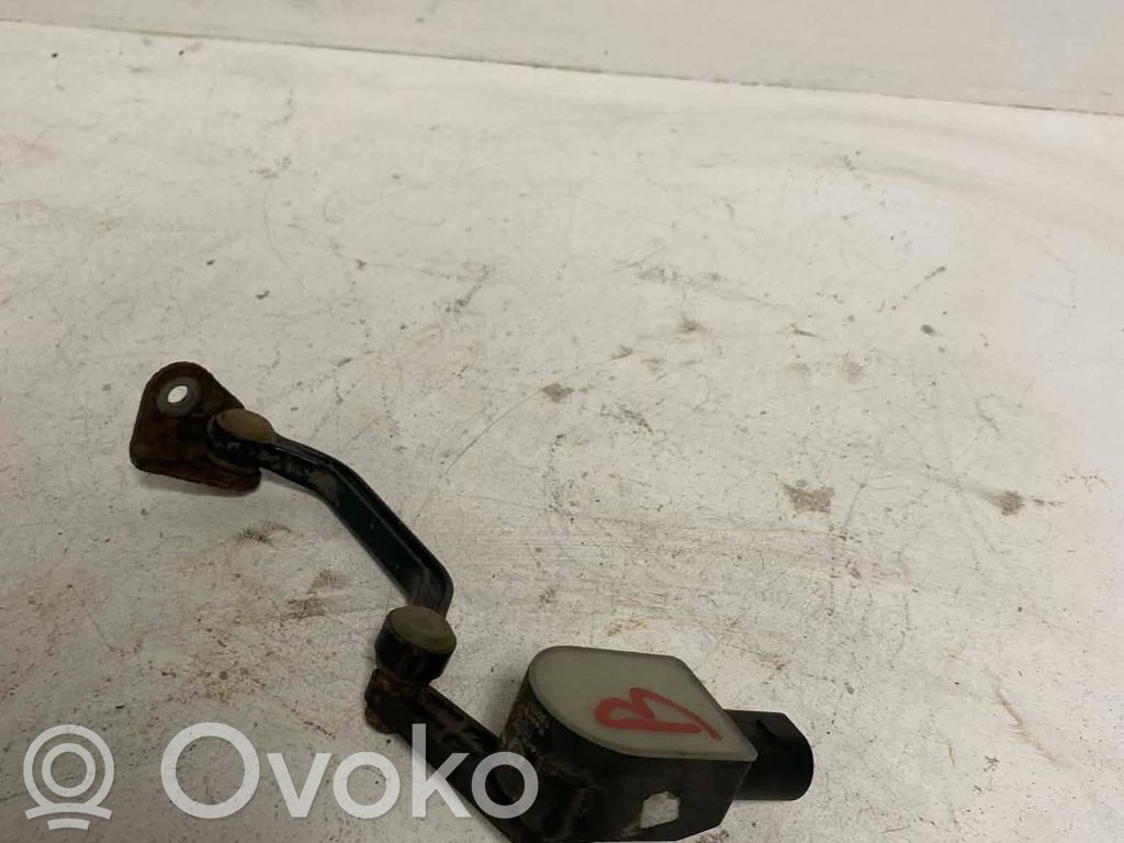 Audi A6 S6 C6 4F Takakorkeusanturin vipu 