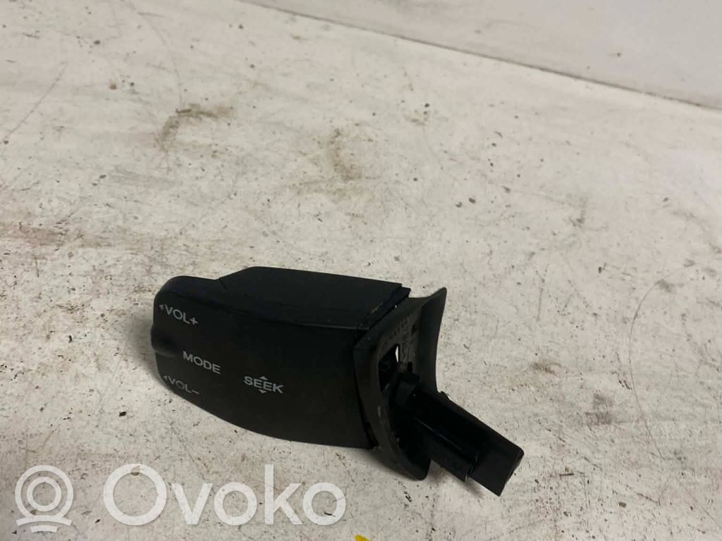 Ford Focus Interruptor de control multifunción 