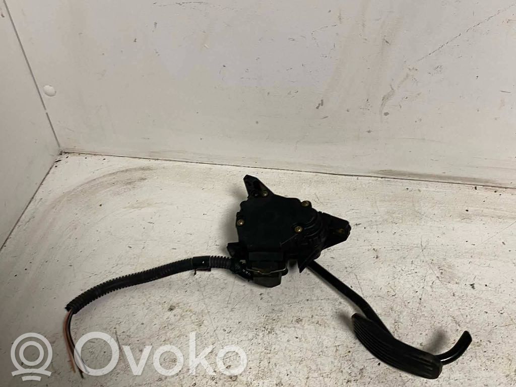 Volvo S70  V70  V70 XC Accelerator throttle pedal 