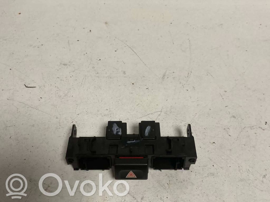 Jaguar X-Type Hazard light switch 