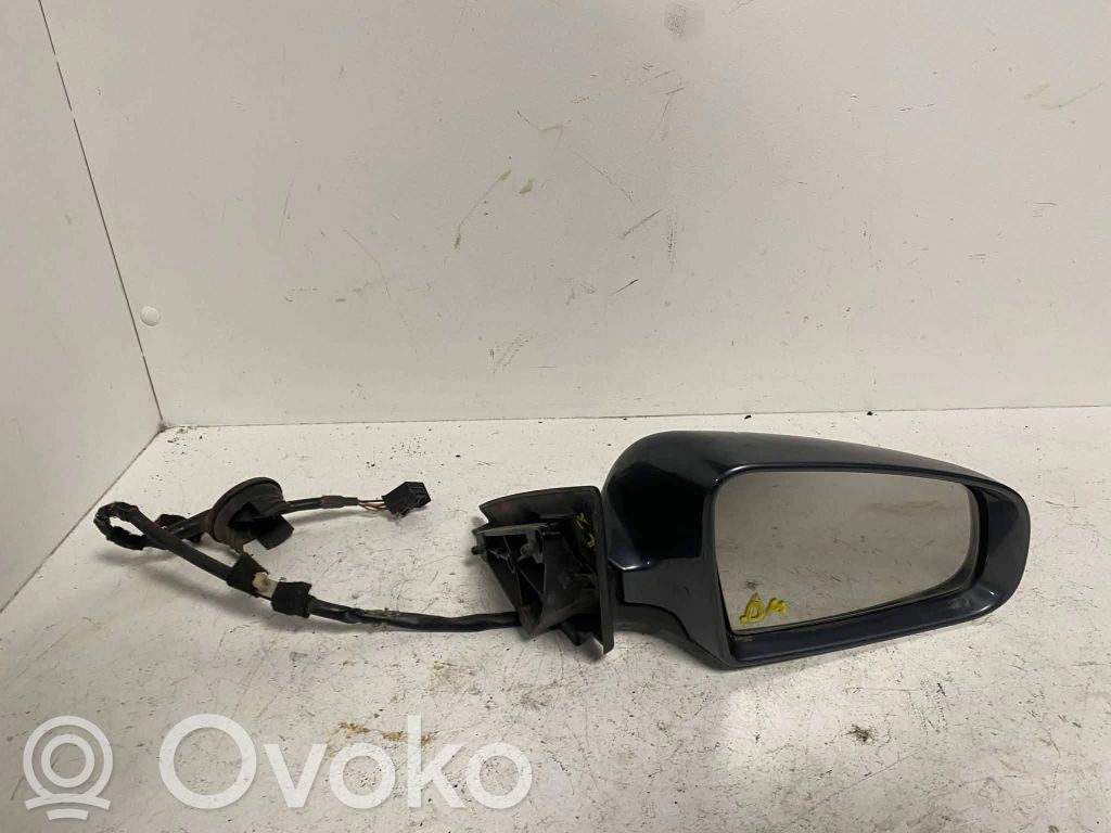 Audi A3 S3 8P Elektryczne lusterko boczne drzwi przednich 