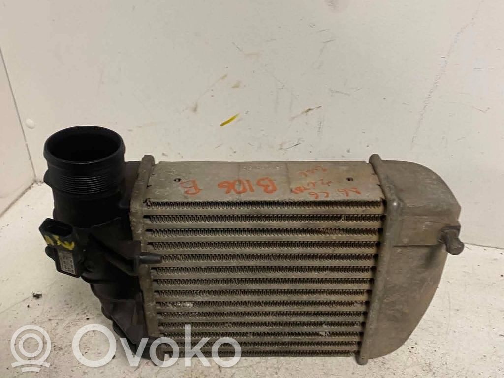 Audi A6 S6 C6 4F Interkūlerio radiatorius 