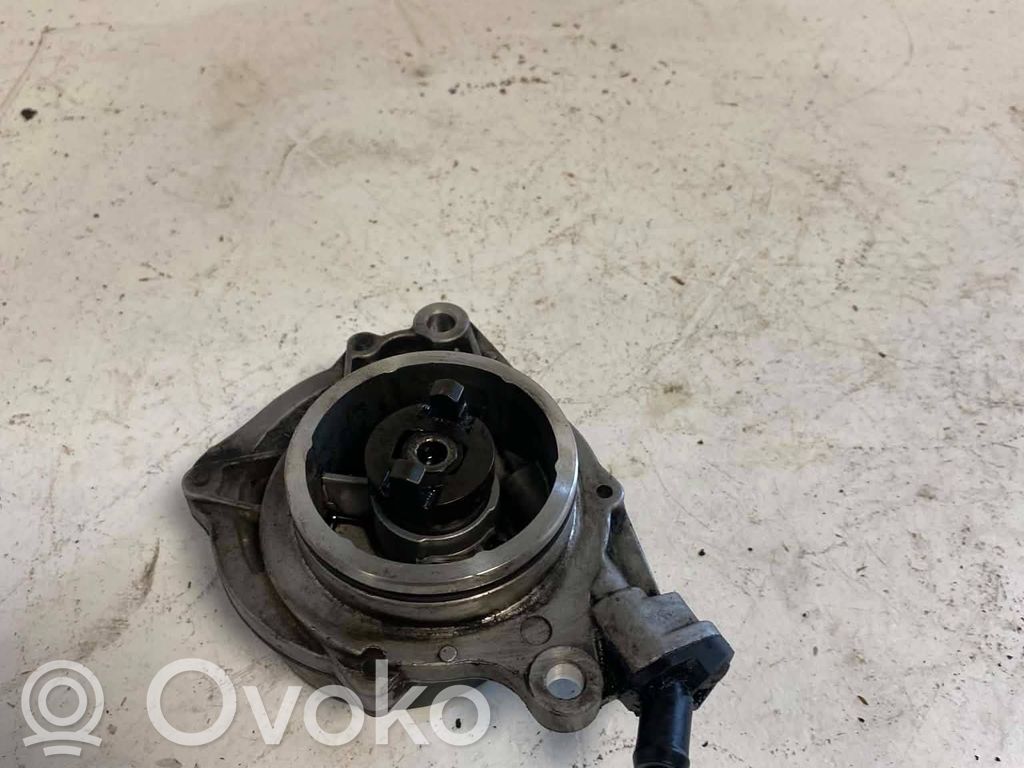 BMW 5 E39 Pompă vacuum 