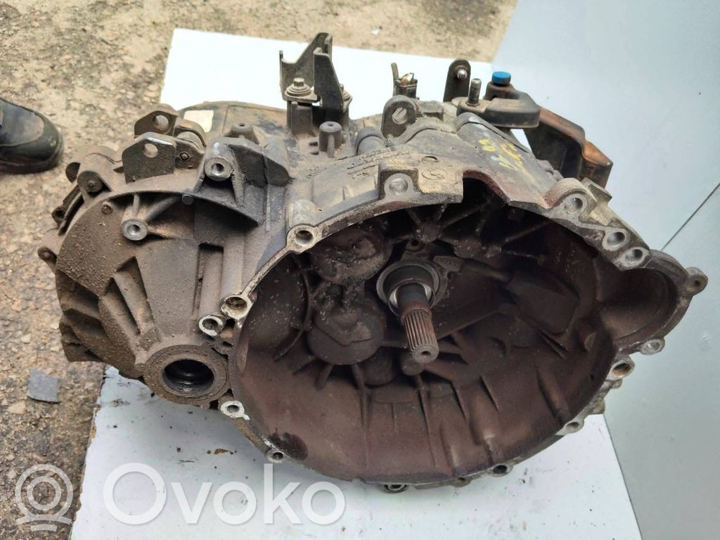 Volvo V70 Scatola del cambio manuale a 5 velocità 