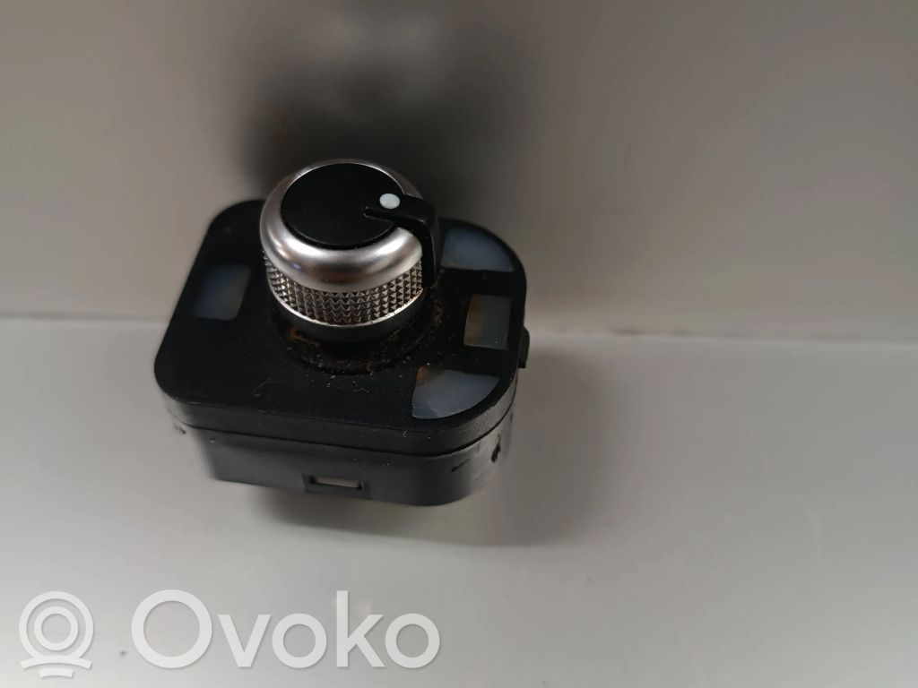 Audi Q7 4L Wing mirror switch 
