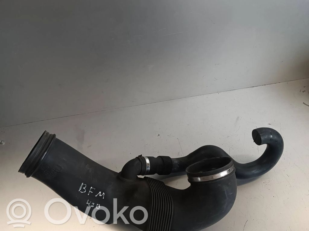 Audi A8 S8 D3 4E Ilmanoton letku 