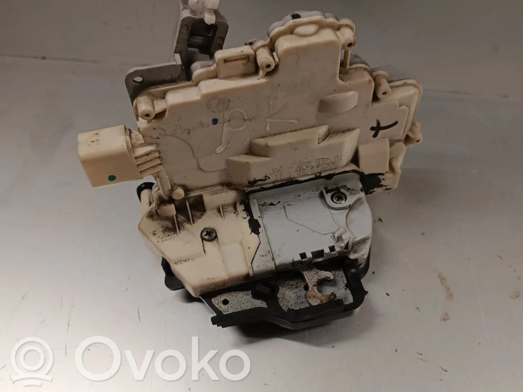 Front door lock   4F2837015,45707762S