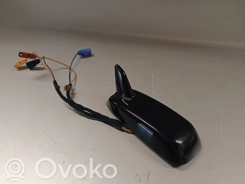 Audi A8 S8 D3 4E GPS-pystyantenni 