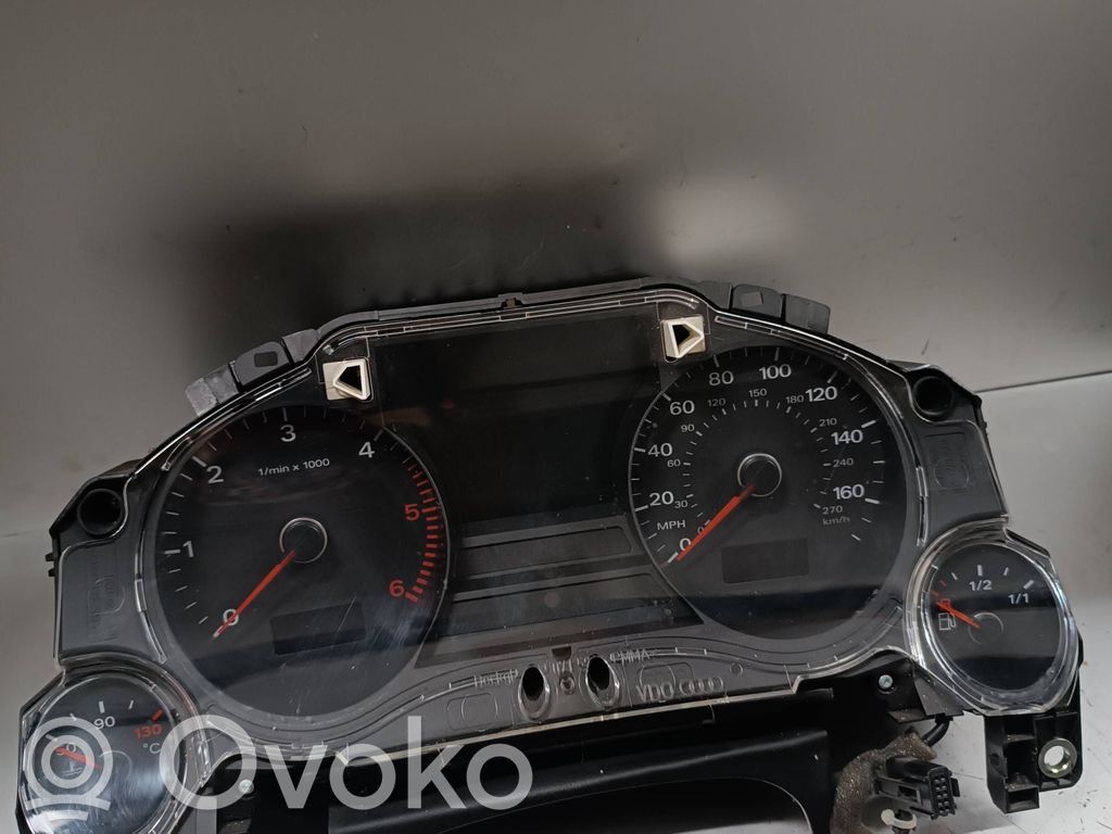 Audi A8 S8 D3 4E Speedometer (instrument cluster) 