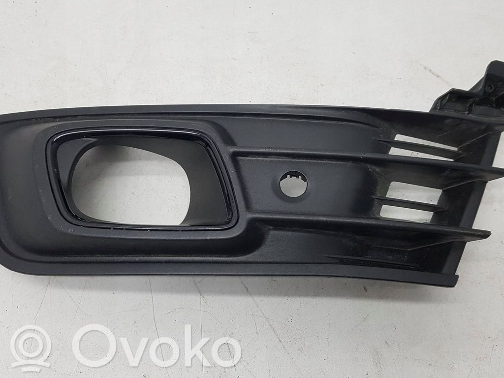 Etusumuvalon ritilä   261A35462R,054420,10071,10145,65039