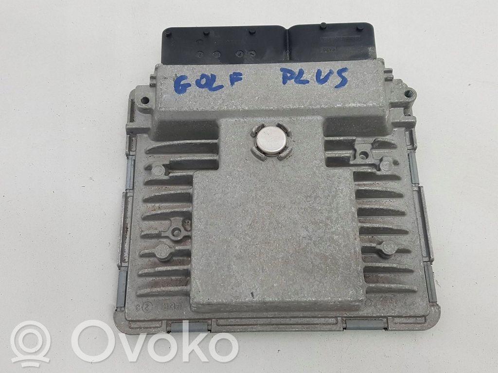 Volkswagen Golf VI Engine control unit/module 