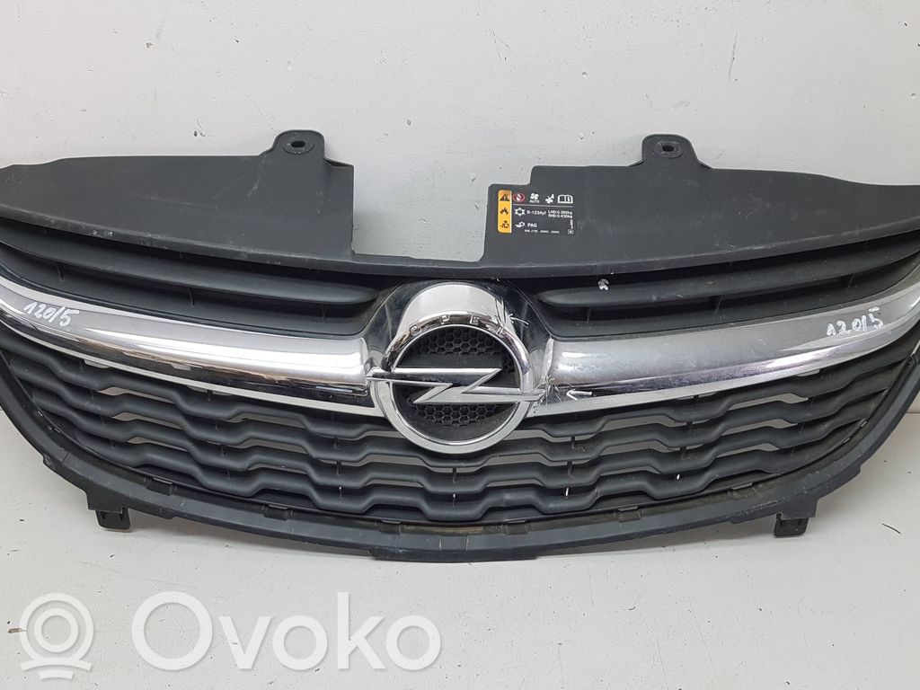 Opel Karl Front bumper upper radiator grill 