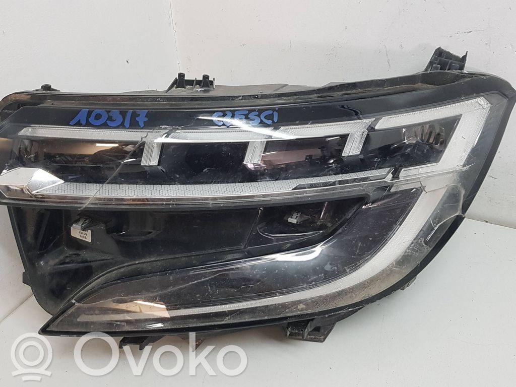 Renault Austral Priekinis žibintas 
