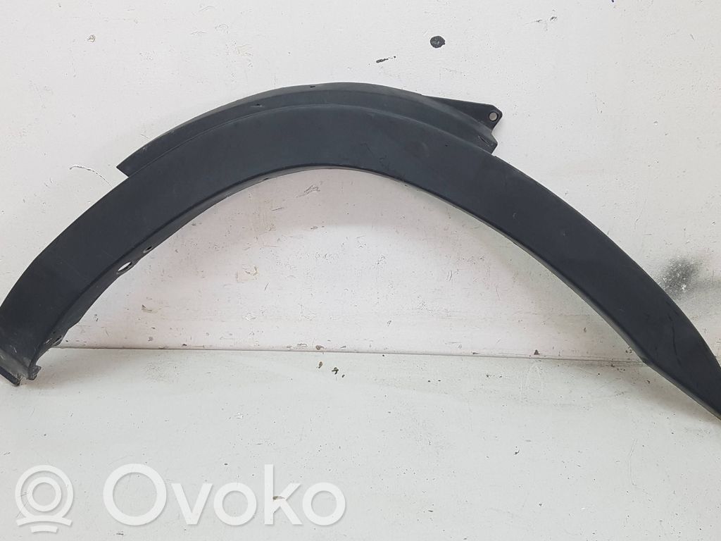 Iveco Daily 6th gen Listwa / Nakładka na błotnik przedni 