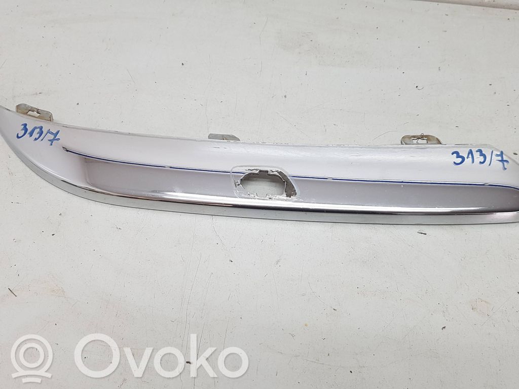 Chrysler 300C Listwa zderzaka przedniego 