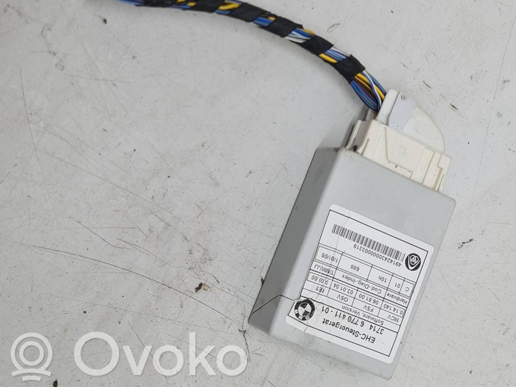 BMW 5 E60 E61 Air suspension control unit module (rear) 