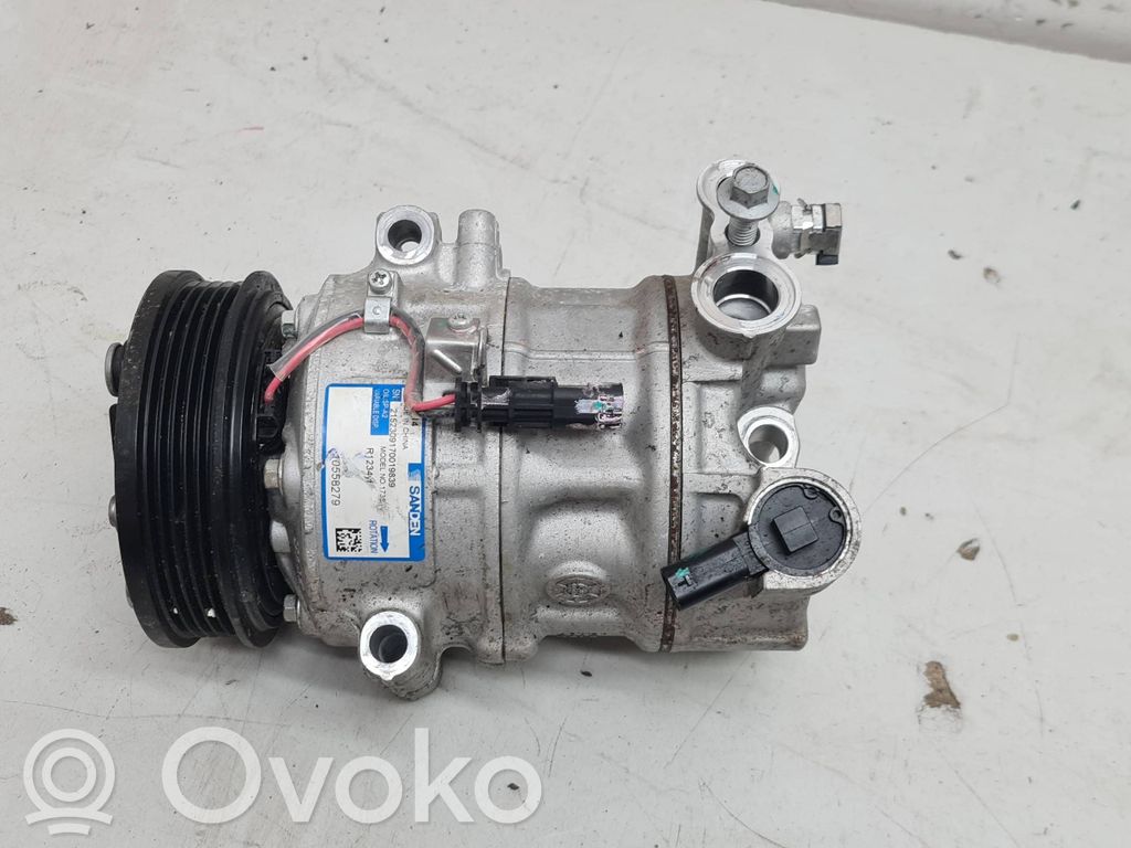 MG HS Air conditioning (A/C) compressor (pump) 