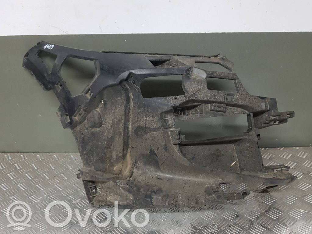 BMW 1 F40 Front bumper mounting bracket 