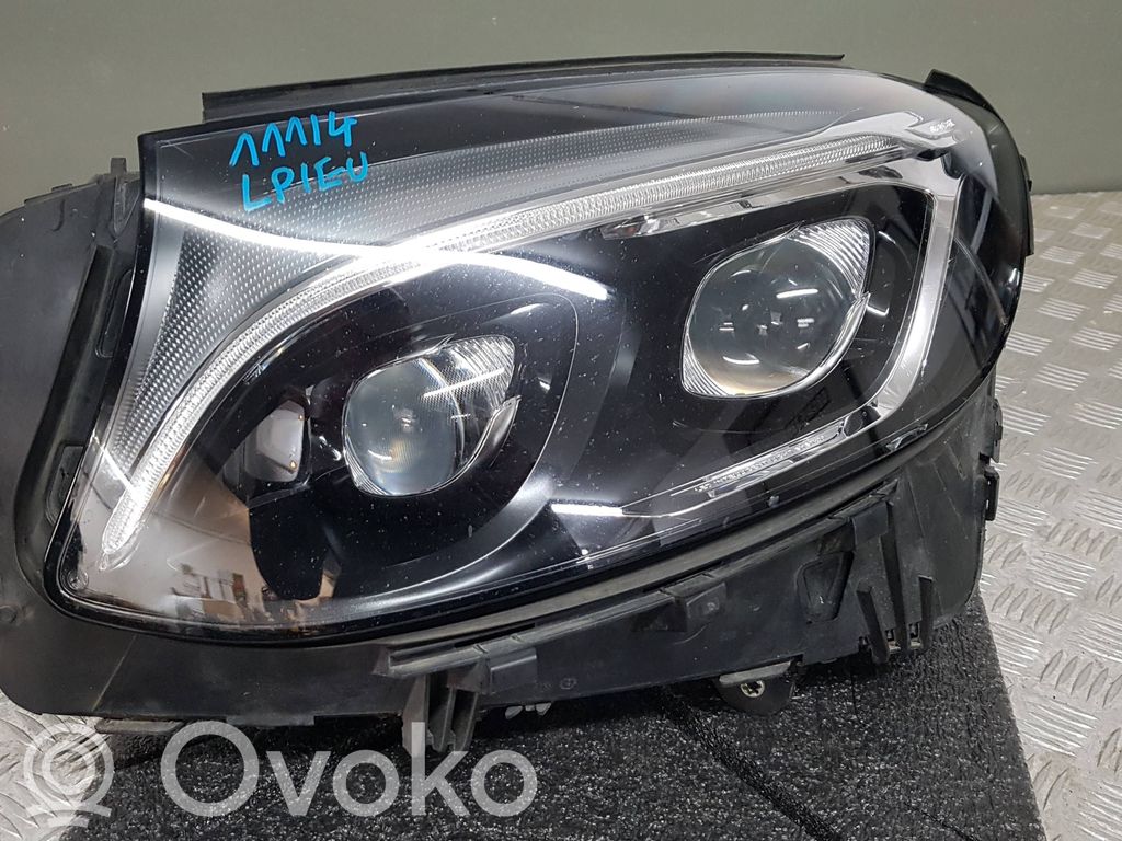 Mercedes-Benz GLC X253 C253 Lampa przednia 