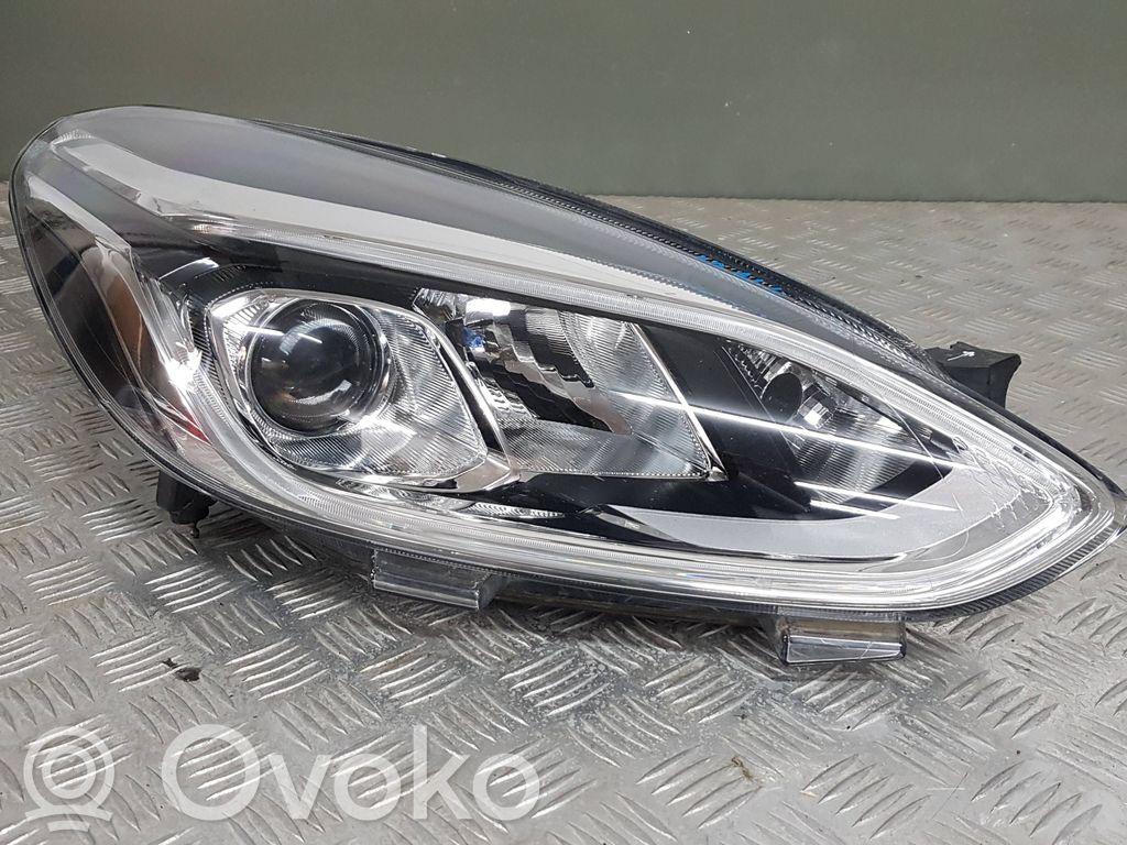Ford Fiesta Headlight/headlamp 