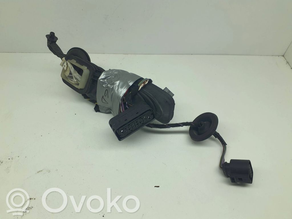 Skoda Octavia Mk2 (1Z) Rear door wiring loom 