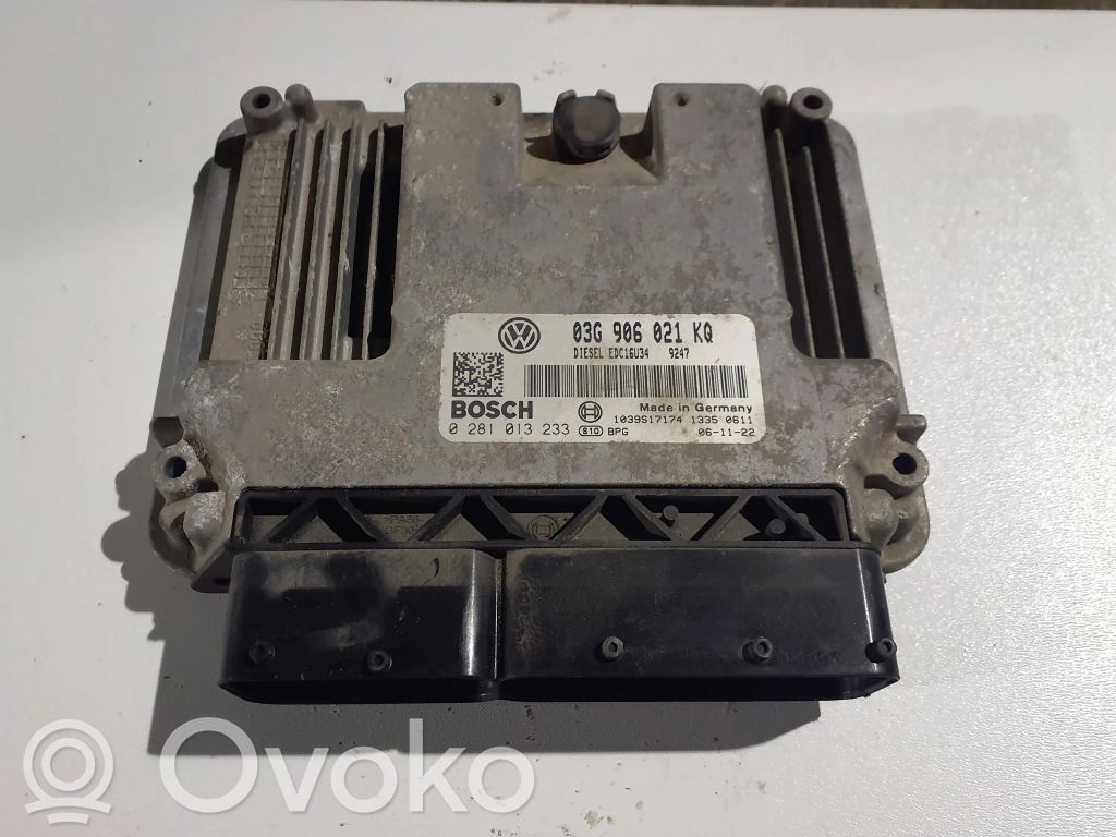 Volkswagen Golf V Engine control unit/module 