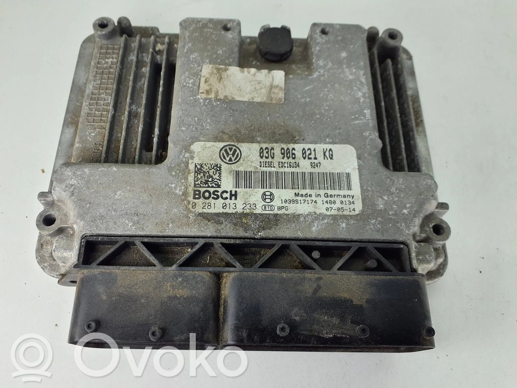 Volkswagen Golf V Engine control unit/module 