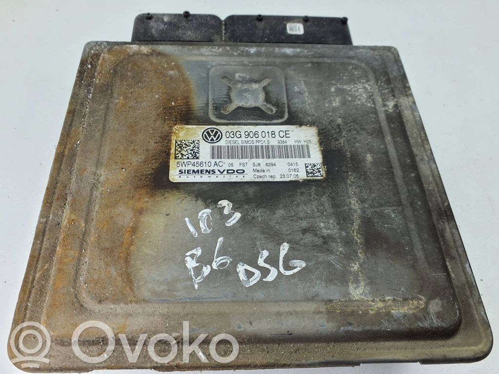 Volkswagen PASSAT B6 Engine control unit/module 