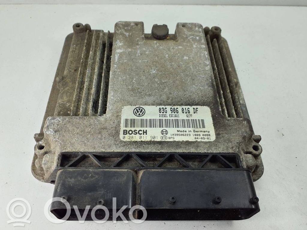 Volkswagen Golf V Engine control unit/module 