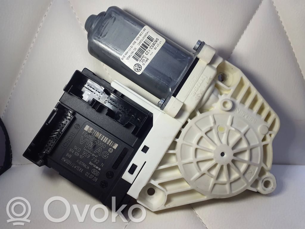 Volkswagen PASSAT B6 Silnik regulatora szyby drzwi przednich 