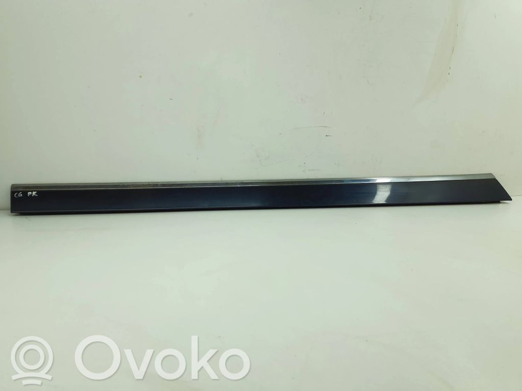 Audi A6 S6 C6 4F Moulure de porte avant 