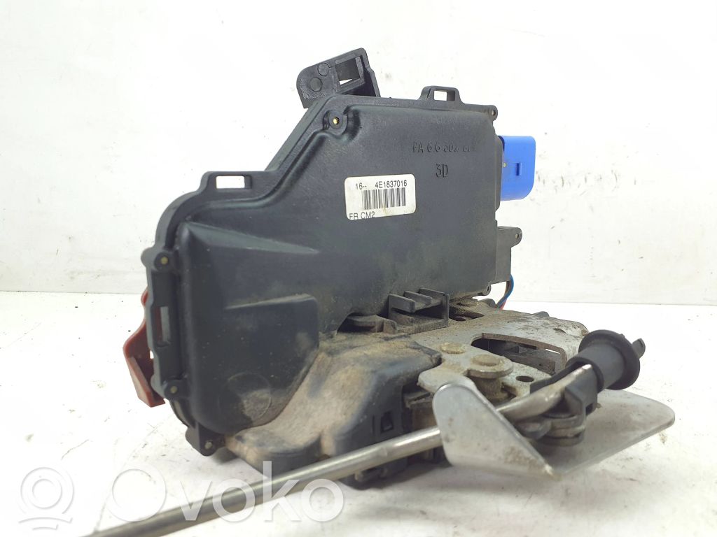 Audi A3 S3 8P Priekinė durų spyna 