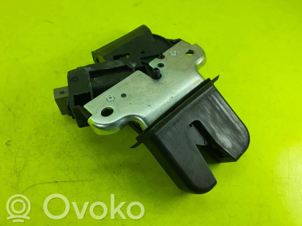 Volkswagen PASSAT CC Tailgate/trunk/boot lock/catch/latch 