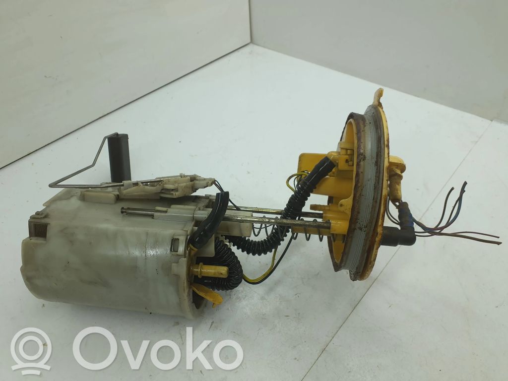 Volkswagen PASSAT B6 In-tank fuel pump 
