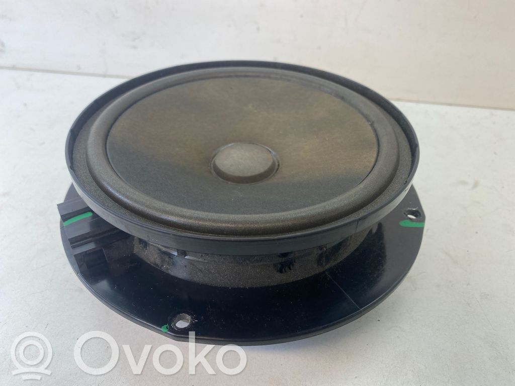 Volkswagen Golf V Altavoz de la puerta trasera 