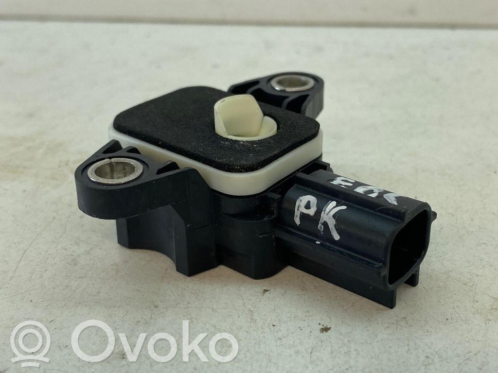 Volkswagen Eos Airbag deployment crash/impact sensor 
