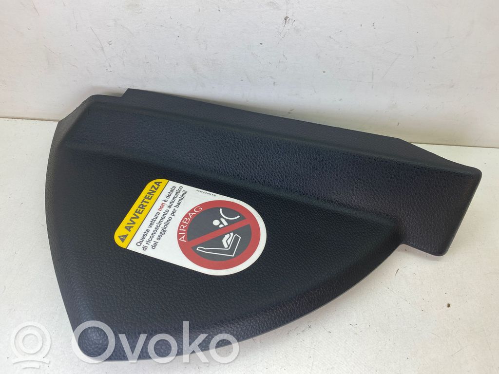 Mercedes-Benz C W204 Rivestimento estremità laterale del cruscotto 