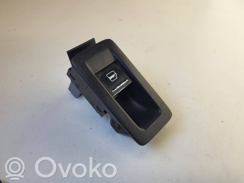 Volkswagen Touran I Przyciski szyb 