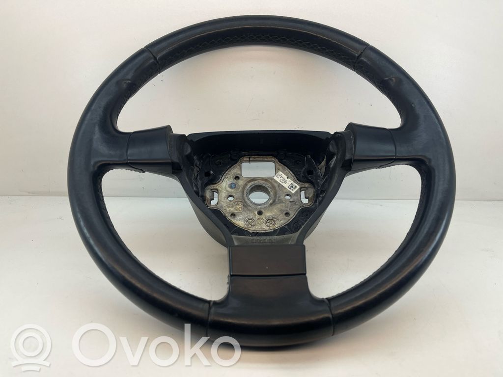 Volkswagen Golf V Lenkrad 