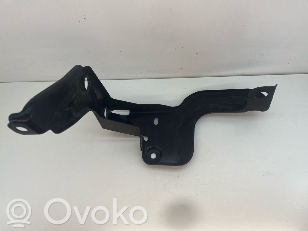 Audi A6 S6 C6 4F Intercooler pipe mounting bracket 