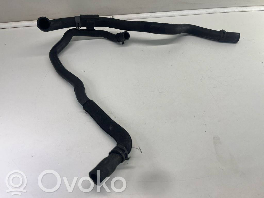 Volkswagen PASSAT B6 Conductă/furtun lichid de răcire motor 