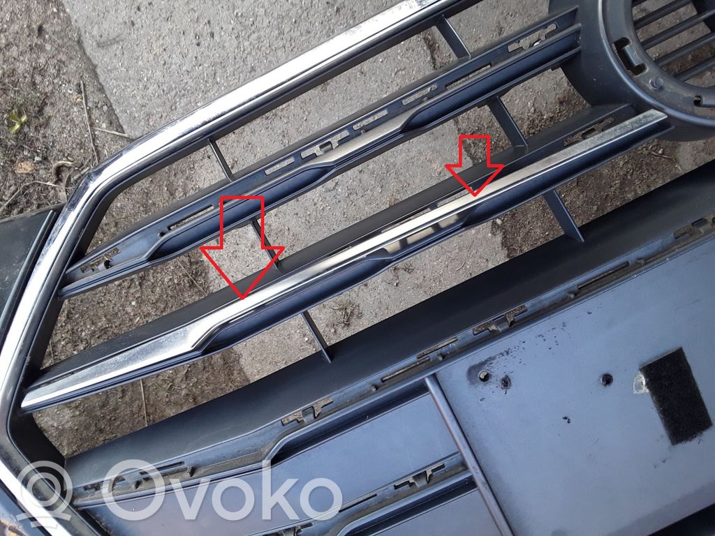 Audi A5 Maskownica / Grill / Atrapa górna chłodnicy 