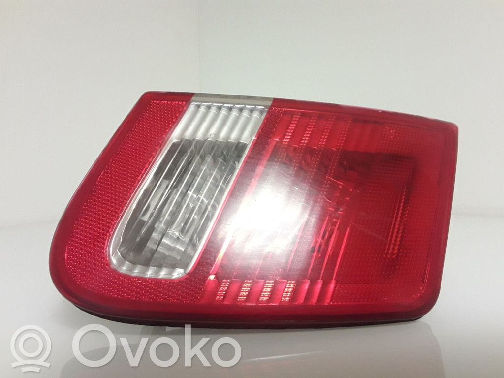 Tailgate rear/tail lights   12785763