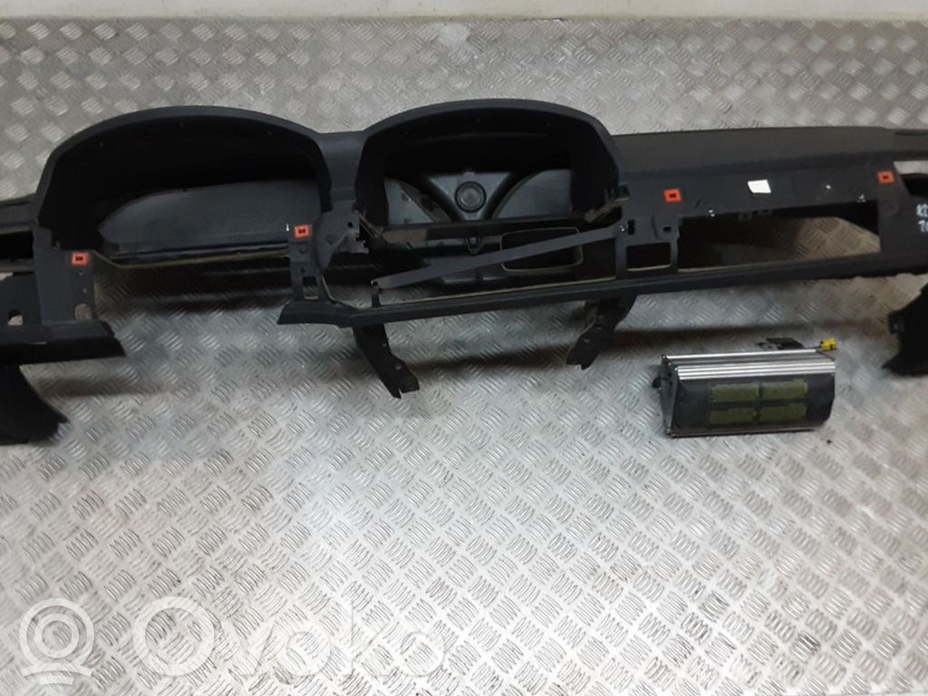 Dashboard   70024159