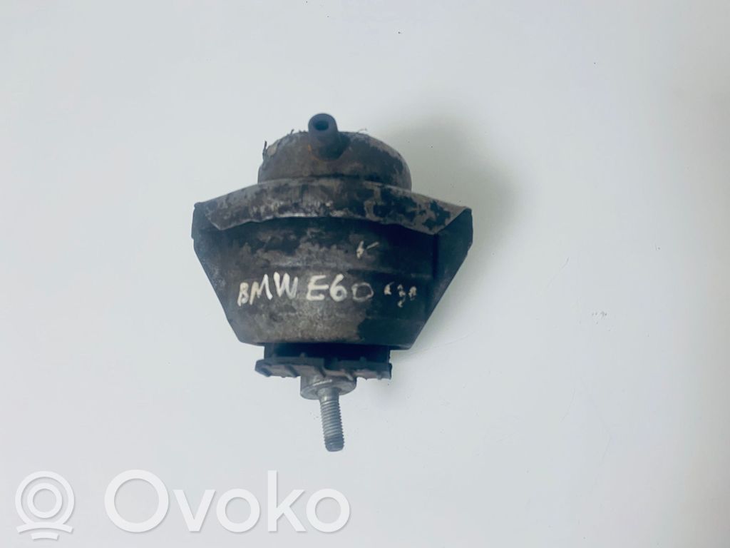 BMW 5 E60 E61 Engine mount bracket 