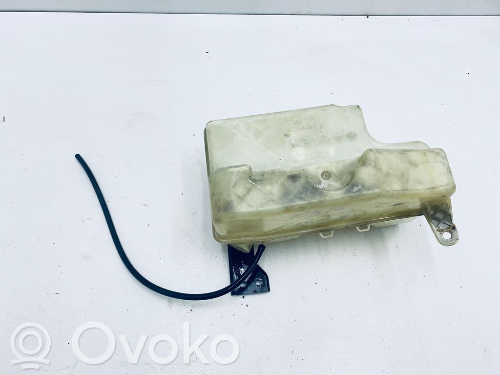 BMW 7 E65 E66 Logu šķidruma tvertne 