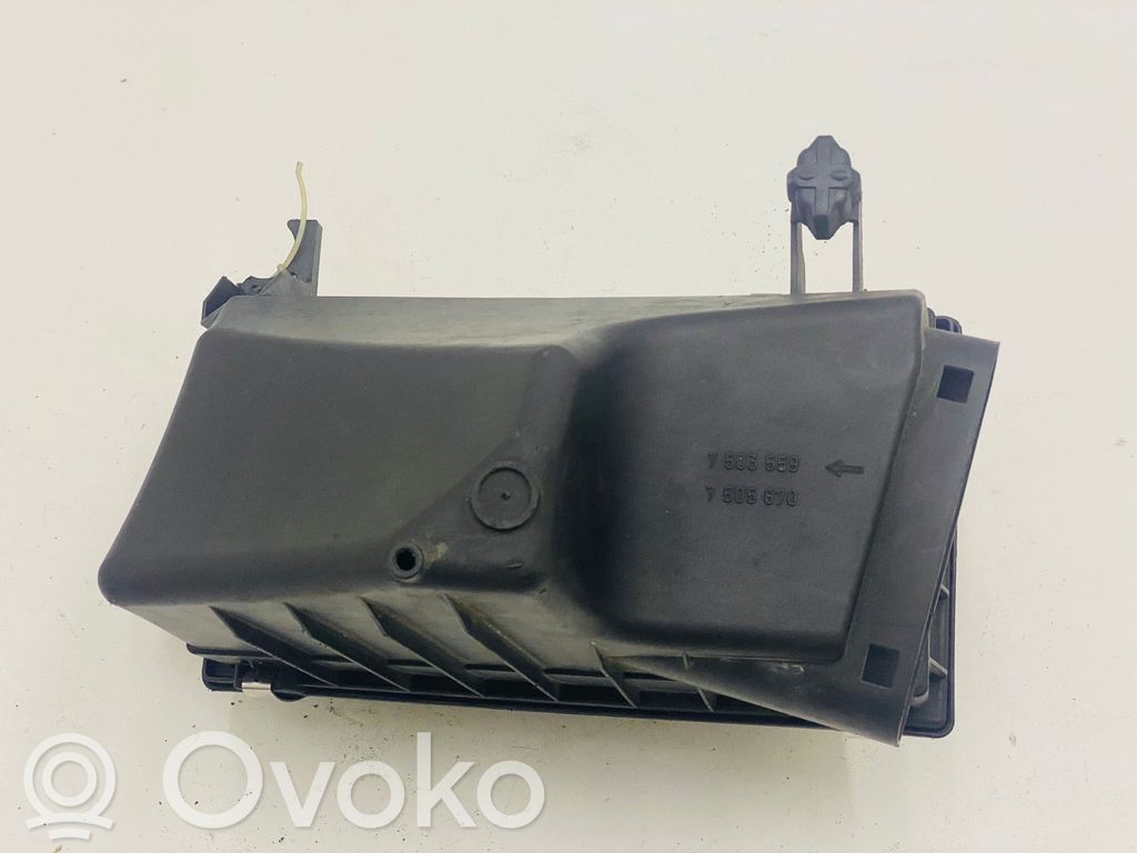 BMW X5 E53 Air filter box 