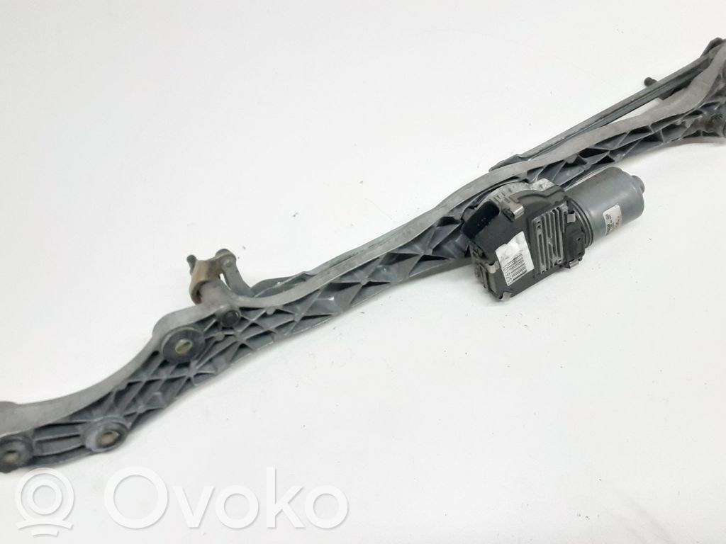 BMW 7 E65 E66 Front wiper linkage and motor 